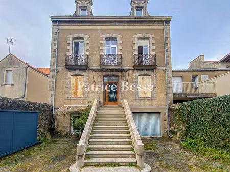 vente maison 8 pièces 216 m² à nantes (44000)  670 000 €