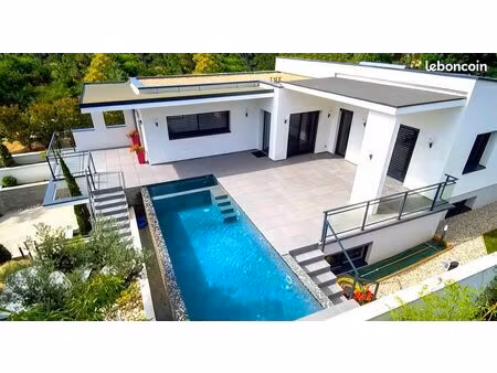 très belle villa contemporaine