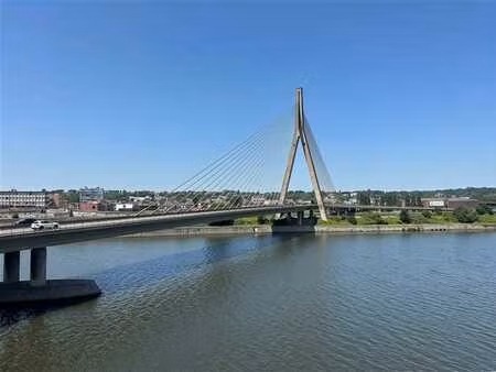 superbe appartement vue meuse !