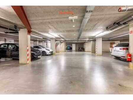 autostaanplaatsen te koop in residentie poort van bekkevoort