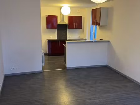 appartement t3/t4 très bon état