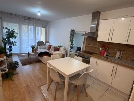 location d'appartement lumineux disponible dès maintenant