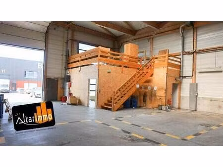 local d'activités à louer