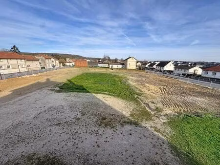terrain constructible viabilisé à vendre