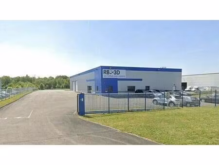 local d'activités à louer