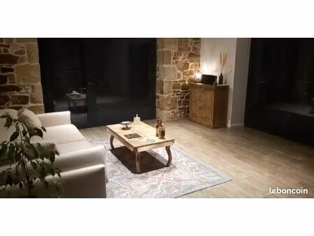 longère rénovée et meublée-92m2