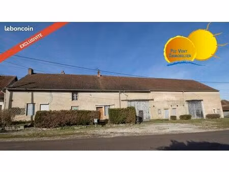 longère 4 pièces 142 m²