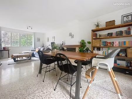 villa 3 pièces 80 m²