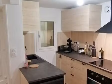 t3 duplex meublé avec petite cour privative – 68m² - 55 rue des salines - 760/mois cc