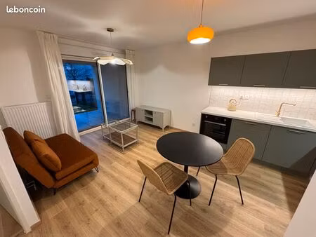 appartement très bien équipé et proche de la loire