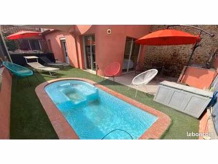 joli f3 meublé rez de jardin avec piscine 890/mois tout compris (eau  électricité  chauffa