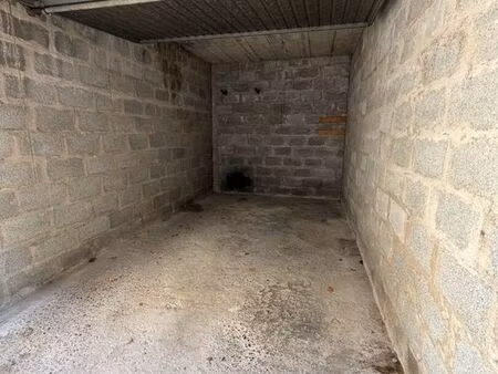 parking/box 15 m² valence