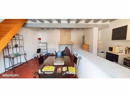 chinon centre grand duplex meublé dispo