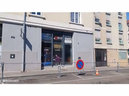 local commercial ou bureaux  40 m²  proximité gare et métro oullins