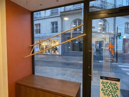 emplacement n1  local commercial