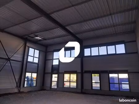 local d'activité 625 m²