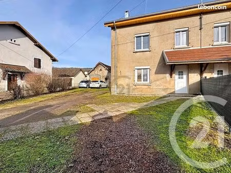 immeuble 201 m² belonchamp