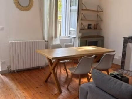 maison meublée avec cour + parking + garage