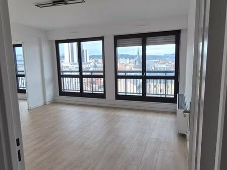 f2 refait a neuf hypercentre vue panoramique gare