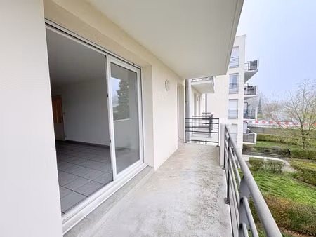 appartement type 4 en centre ville - joué les tours