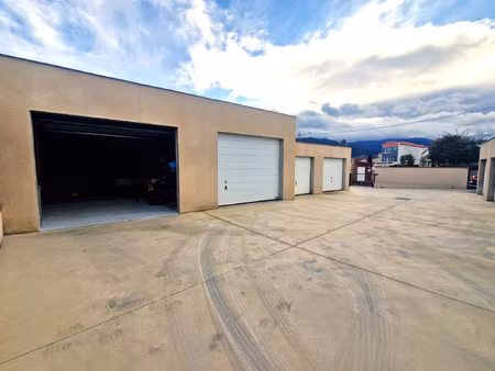 box de garage à louer