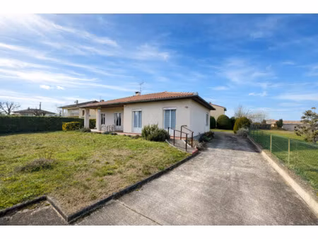 maison traditionnelle 96 m2 terrain 1 012 m2 3 chambres