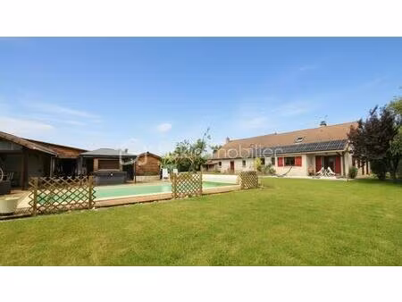 maison de 200 m² à nandax