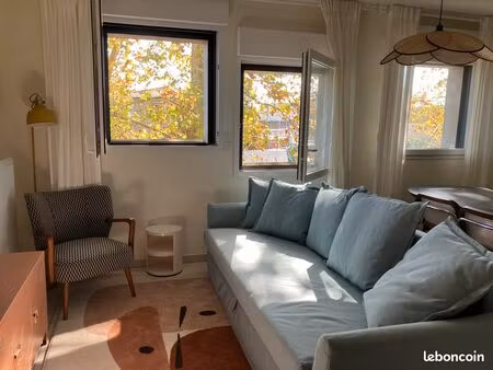 location studio meublé de 31.80m²