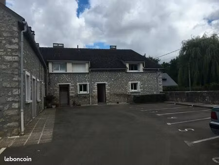 f2 duplex 39 m² – parking – gare souppes-château-landon à pied