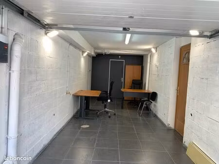 92 montrouge. loue local sur rue de 28 m2 environ prix 800 cc