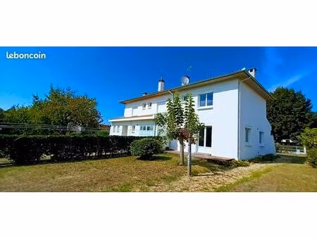 location saint-pierre-du-mont 40280