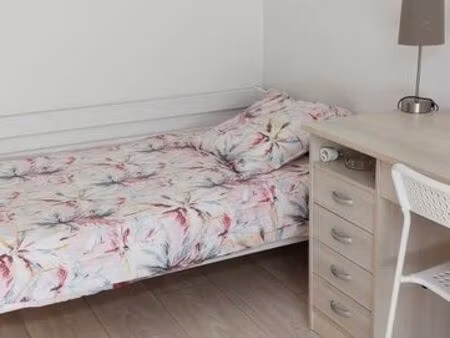 chambre chez l’hahitant