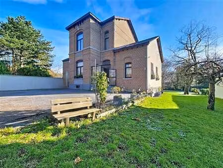 magnifique maison - 4ch - atelier - jardin - parking pivatif