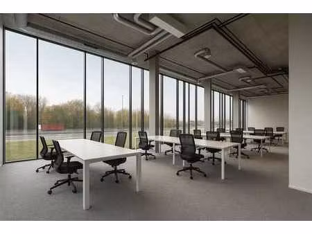 high-end kantoorruimtes te huur met visibiliteit langs de...