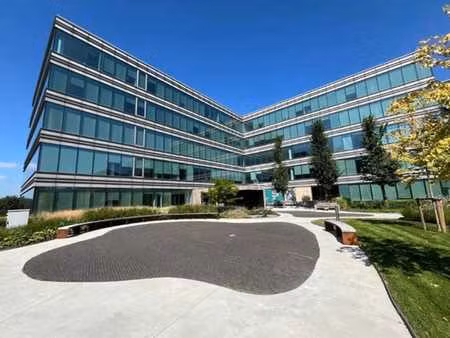 modern offices for rent from 250 m² up to 6.600 m²