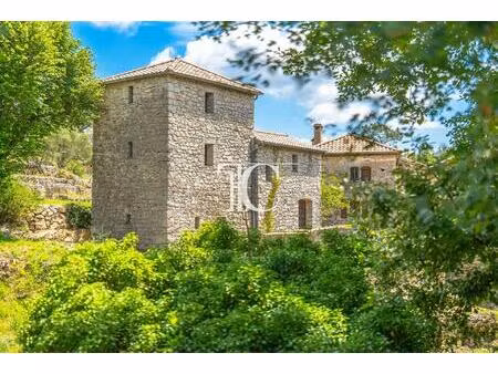 mas du xviiieme – 300 m² habitables sur 8 ha de terrain  au calme absolu