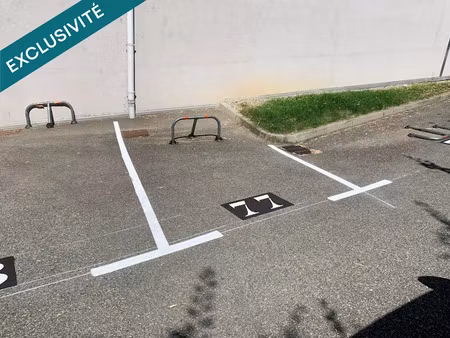 vente parking à chambery (73000)  10 900 €