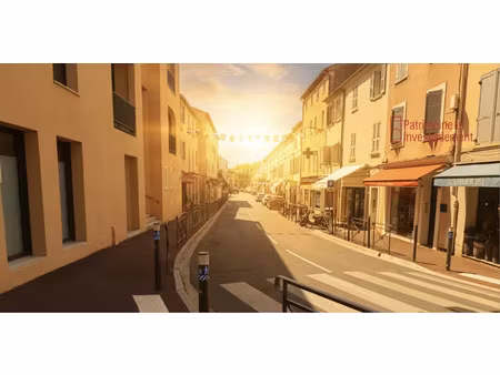 location locaux professionnels 49 m² à saint-tropez (83990)  nan €