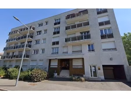 location appartement  m² t-3 à pithiviers  800 €