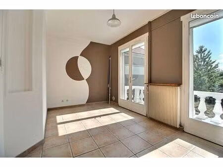 f2 lumineux 38 m2 - balcon + parking - morsang-sur-orge