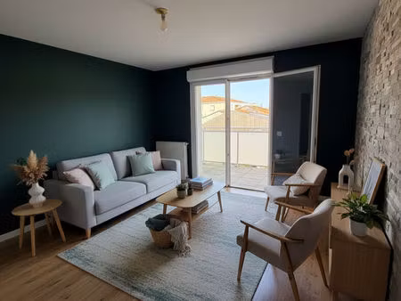 appartement t2 avec balcon et parking - bordeaux