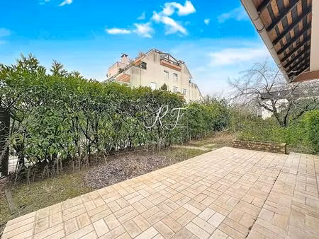 appartement de 3 pièces avec grand jardin