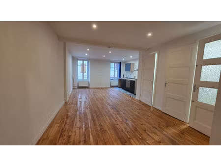 appartement poncin 2 pièce(s) 61 m2