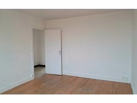 location appartement  m² t-4 à solaize  910 €