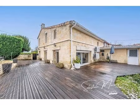 maison familiale avec piscine et dépendance