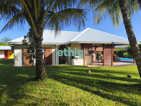 vente d'une maison de 4 pièces (96 m²) à baie mahault