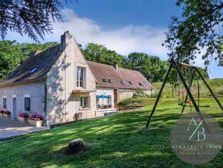 ? la campagne à la ville pour cette maison et ses gîtes