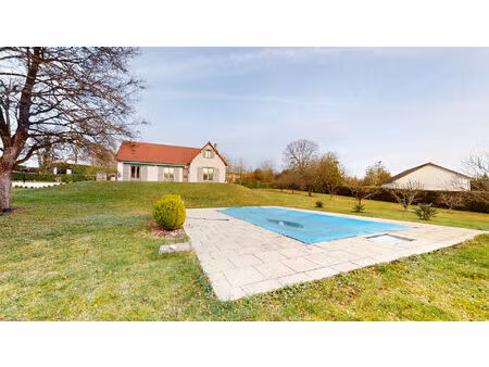 maison saint-éloi 6 pièce(s) 138 m2