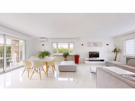 lingolsheim – maison plain-pied 132 m² avec piscine  sans vis-à-vis  4 chambres  sous-sol 