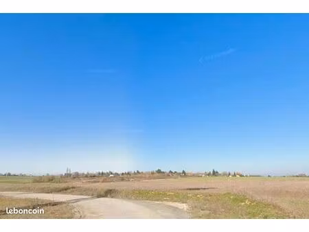 terrain 737 m² artannes sur indre